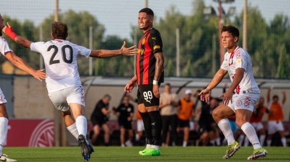 "Qarabağ"ın rəqiblərinin oyununda 1 qol, 2 qırmızı vərəqə - Video