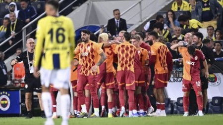 "Fenerbahçe" "Qalatasaray" qarşısında aciz qaldı - Video