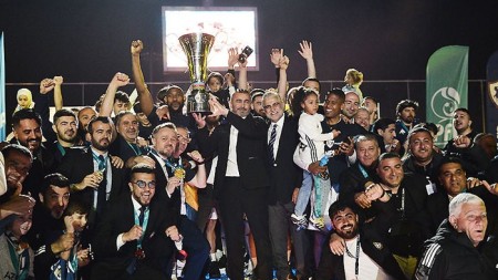 "Qarabağ"a çempionluq kuboku və qızıl medallar verildi - Video