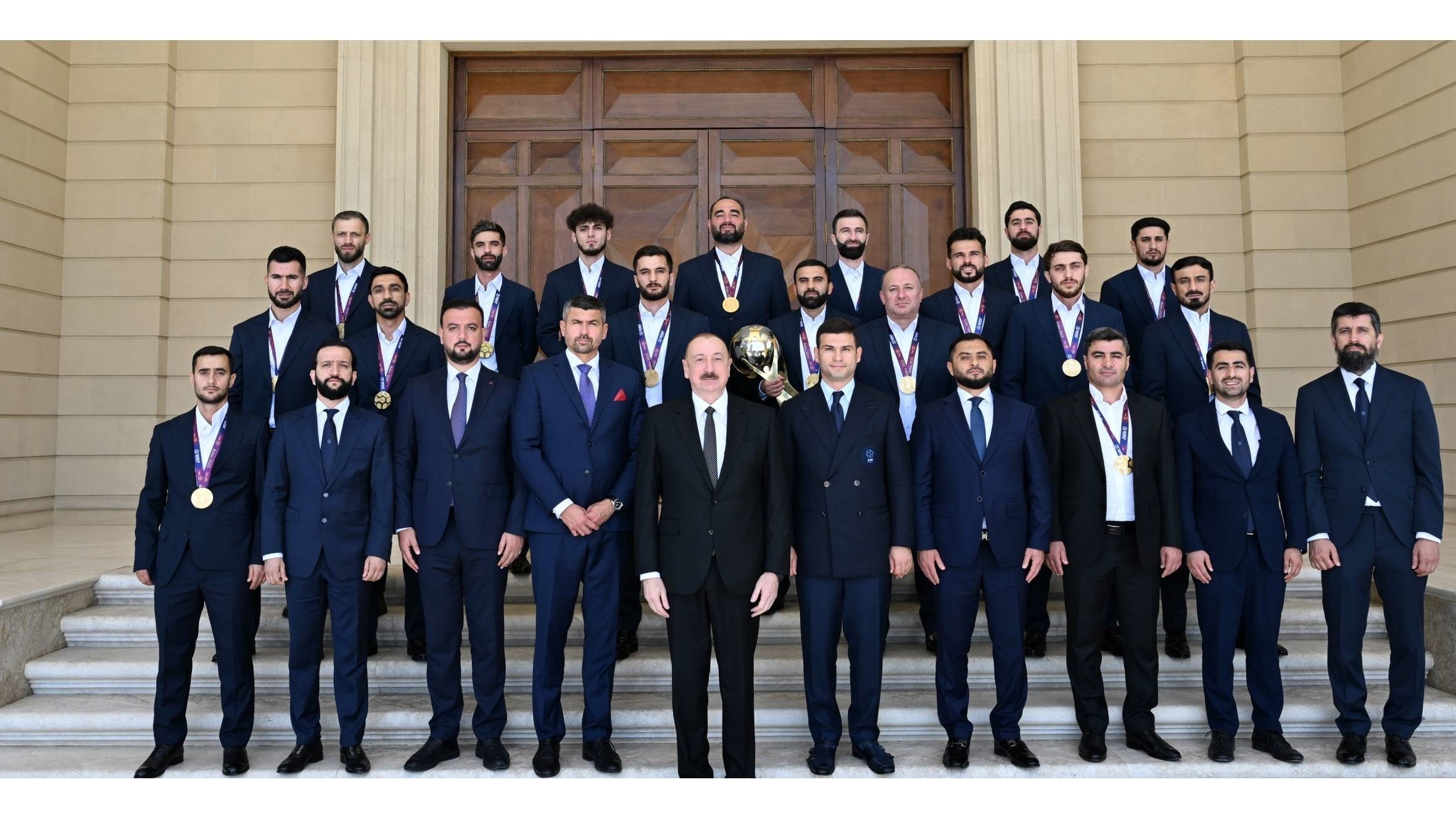 İlham Əliyev dünya çempionlarına 2 milyon manat ayırdı