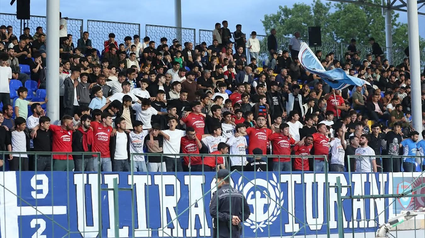 "Turan"ın azarkeş ordusu birinci oldu