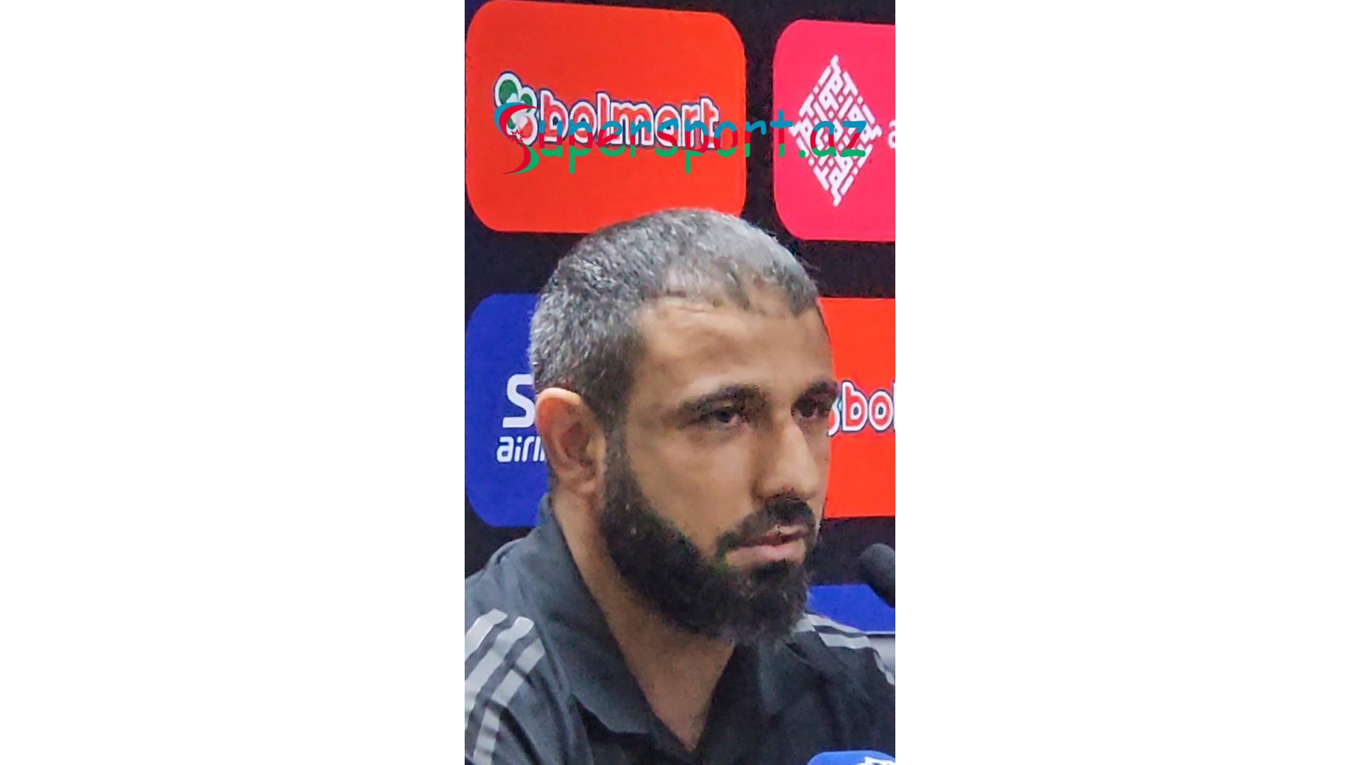 Video - Rəşad Sadıqov Yurçeviçə əsəbləşdi: "Zirə"də futbolçular haqq etdiklərindən az pul alırlar"