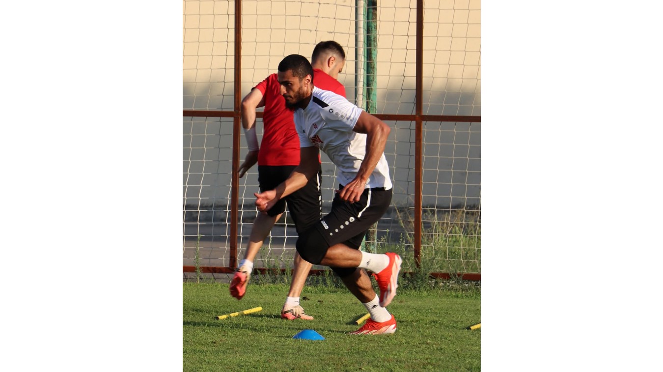 "Qarabağ"ın keçmiş futbolçusu "Araz"ın məşqində