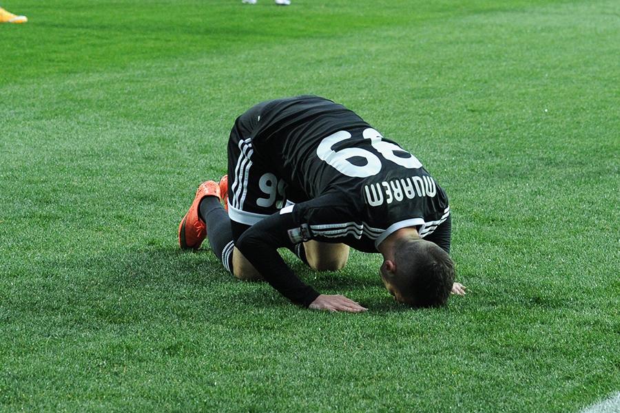 Muaremin "Qarabağ"da yubiley oyunu