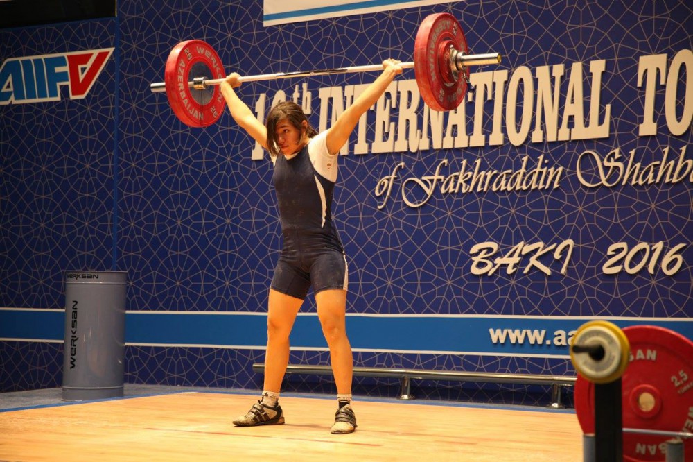 Səbinə Əzimova ağır atletika üzrə beynəlxalq turnirin ilk qalibi olub