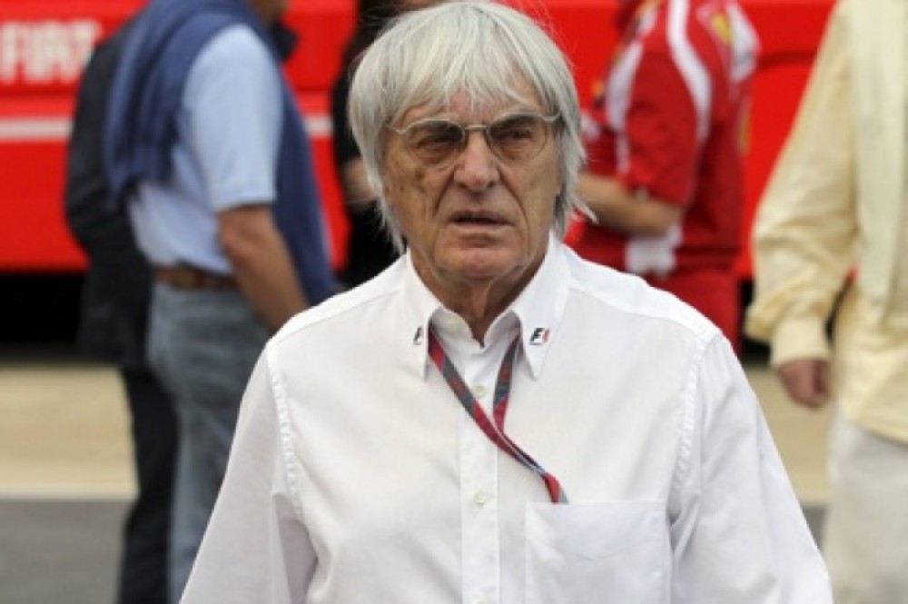 “Formula-1” yarışlarının icraçı direktoru Berni Ekklstoun vəzifəsindən getdiyini bildirib