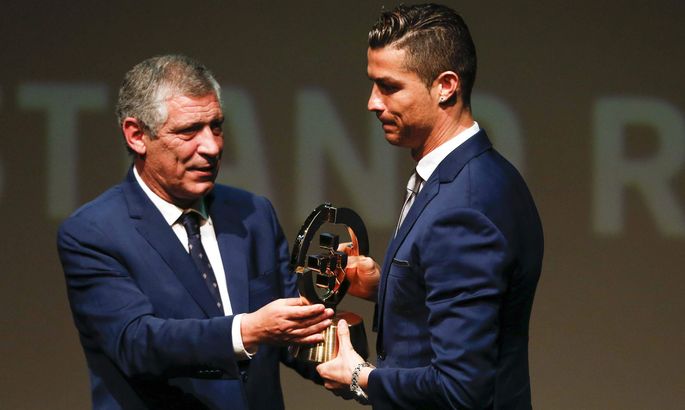 Ronaldo yenə mükafat aldı, çempionluğun sirrini açıqladı