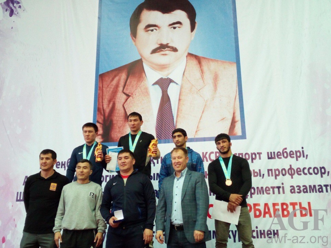 Güləşçimiz Qazaxıstanda bürünc medal qazandı