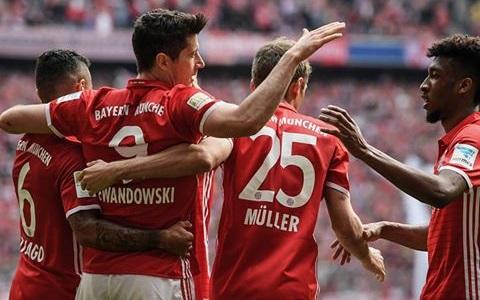 "Bayern"dən qol yağışı - Video