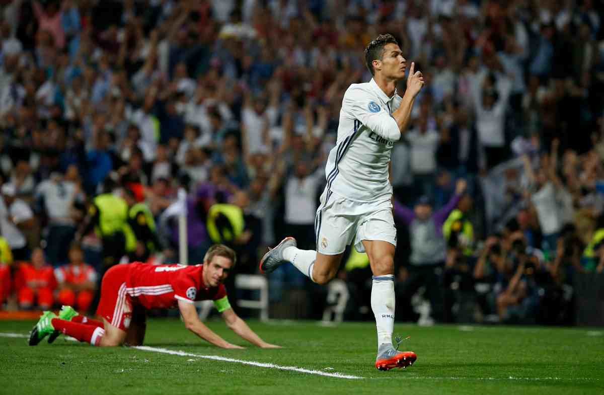 Ronaldodan super fənd – Video