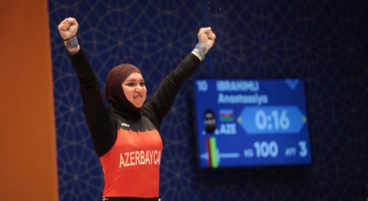 İslamiada: Qadın ağırlıqqaldıranımızdan 5 rekord