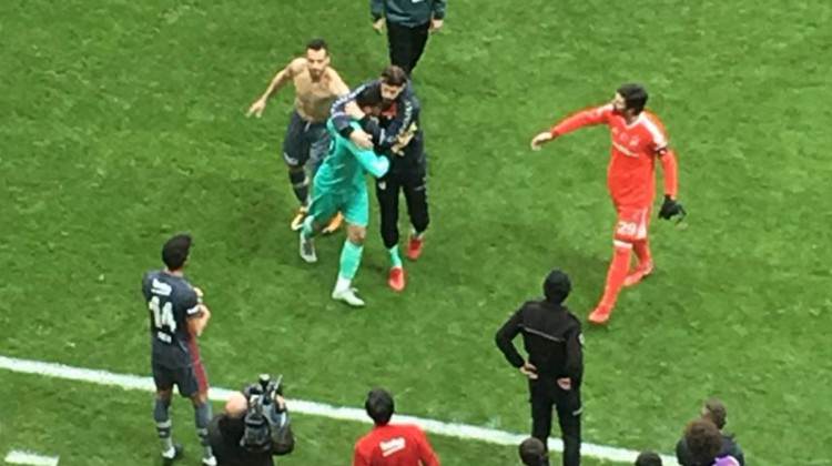 “Beşiktaş”ın 9 qol vurduğu qolkiperdən etiraz