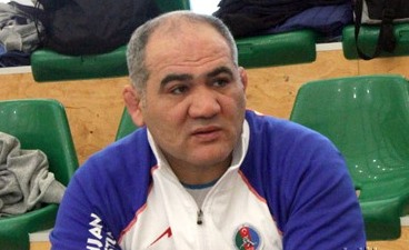 Fazil Məmmədov federasiya rəsmisini işdən çıxardı, yenisini gətirdi