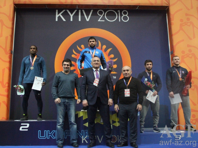 Kiyev turnirindən 9 qızıl, 6 gümüş, 4 bürünc medalla