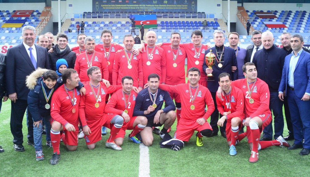 Azərbaycanın parlament futbol komandası beynəlxalq turnirin qalibi oldu - Foto