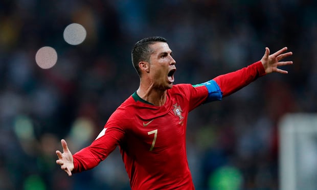 Ronaldo het-triklə başladı - Video