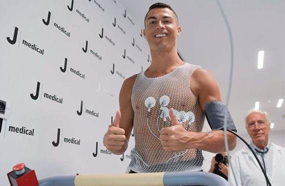 Ronaldo “Yuventus”da – Video