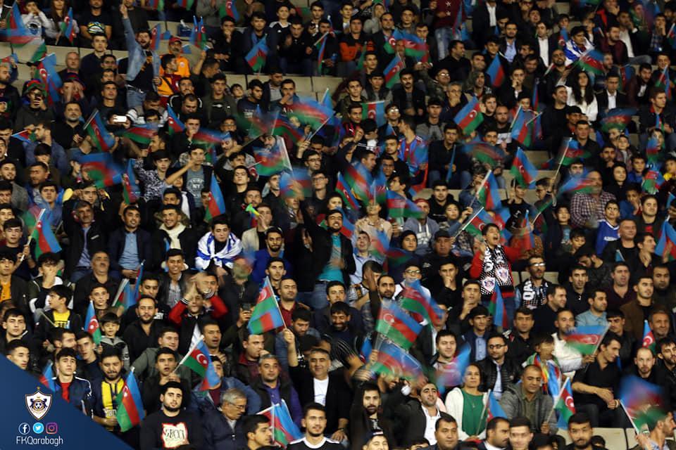 “Qarabağ”ın oyununda 30 min Azərbaycan bayrağı – Fotoreportaj