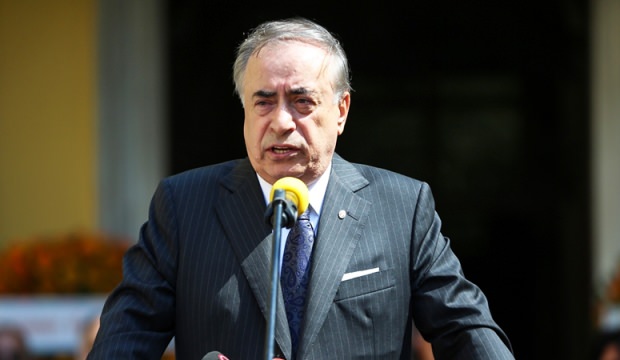 "Qalatasaray"ın prezidenti Mustafa Cengiz: "Liqaların təxirə salınması naminə yalvardım"