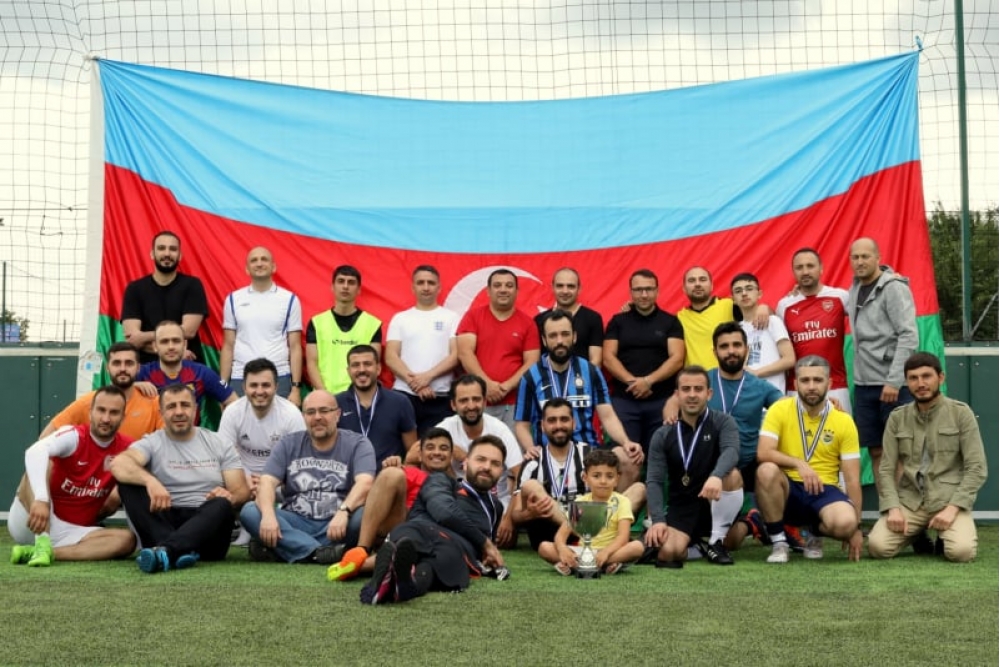 Londonda "Qarabağ" futbol yarışı - Şəkil
