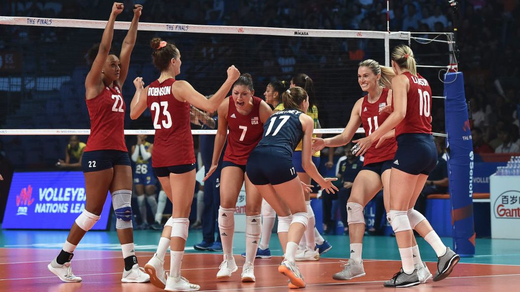 Qadınlar arasında voleybol turnirinin qalibi oldular