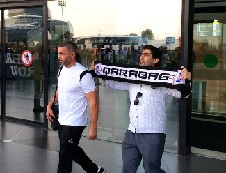 "Qarabağ"a azarkeş sevgisi: "Qurban Qurbanov, qürurumuzsan" - Video