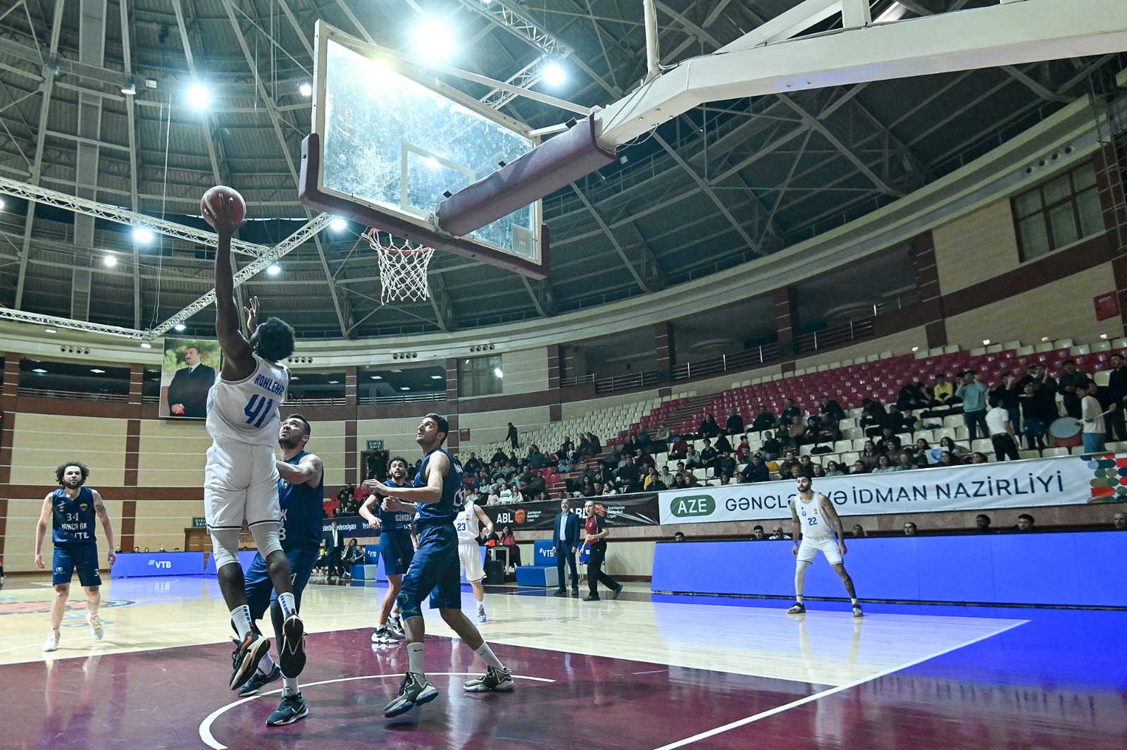 "Gəncə"dən çətin, "Neftçi"dən asan qələbə