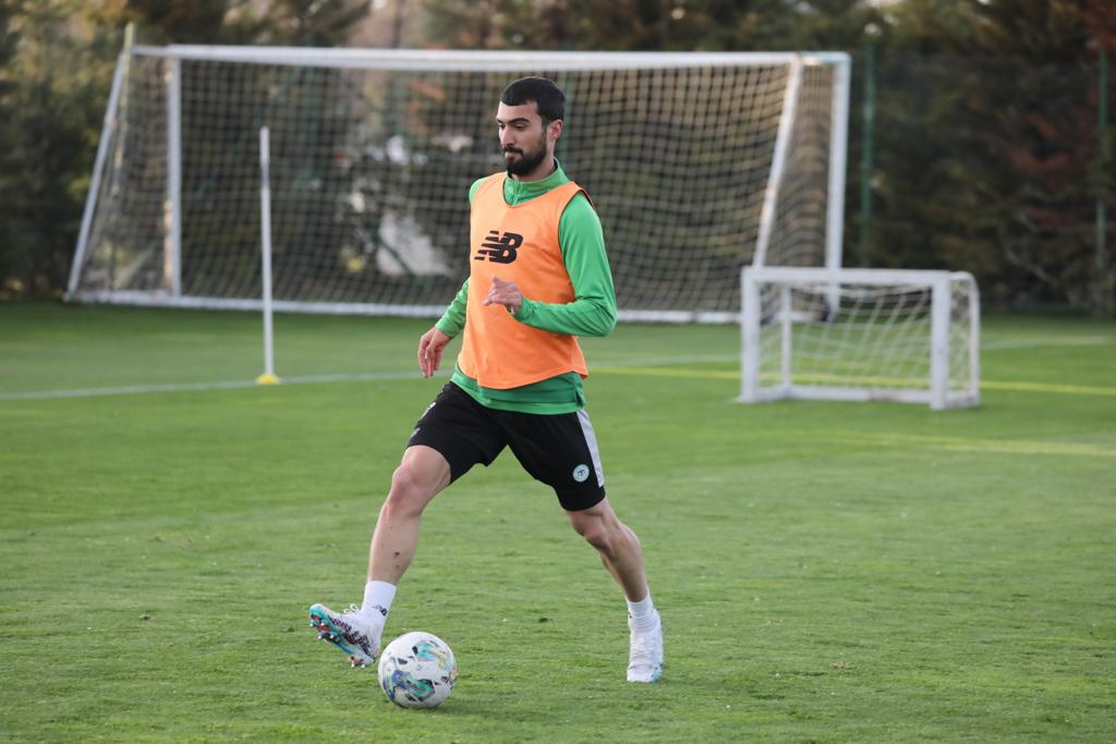 Mahir Emreli 3 gün dincəldi, məşqə başladı - Foto