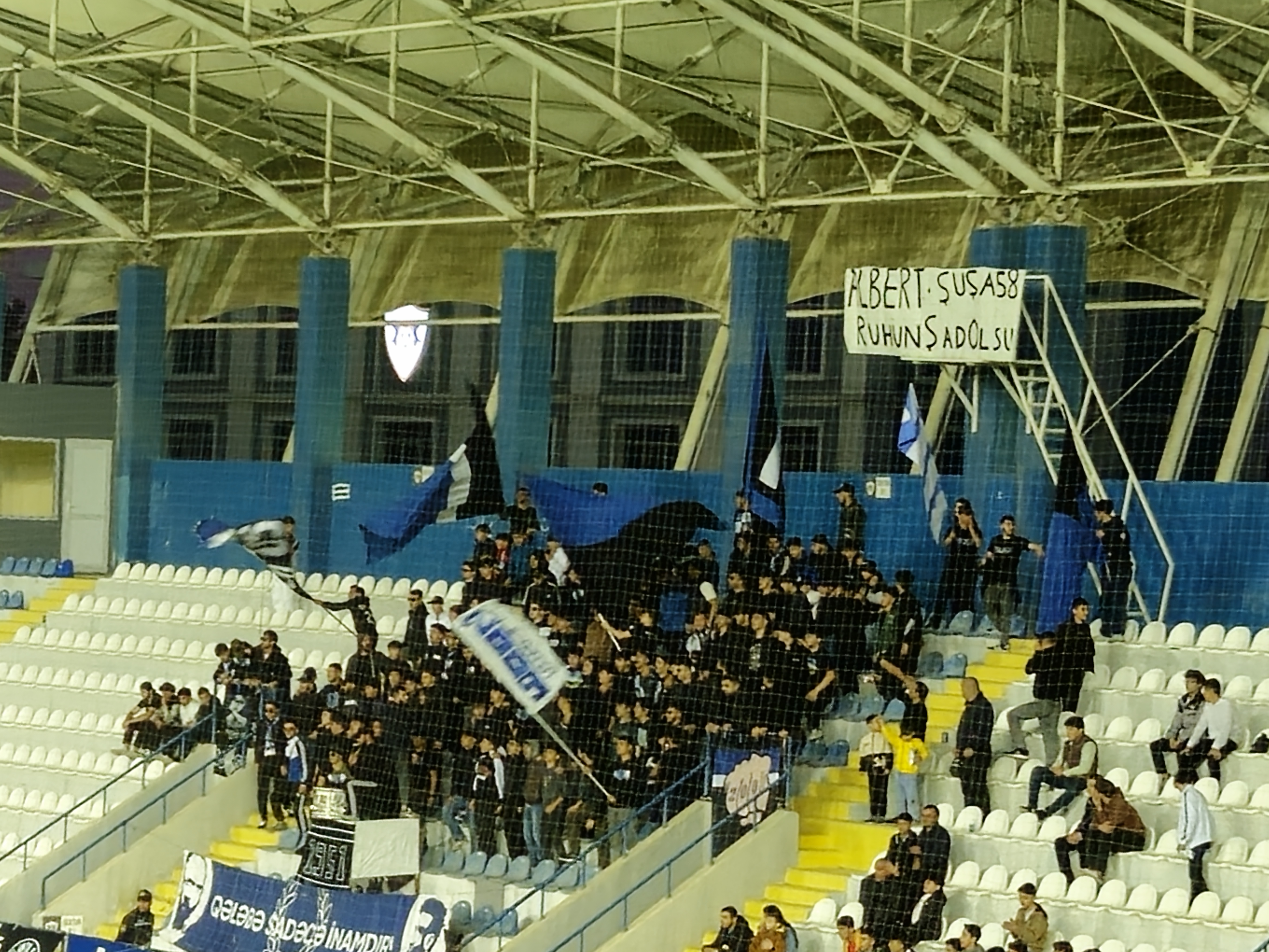"Qarabağ" azarkeşləri: "Albert, ruhun şad olsun" - Video